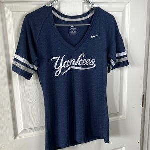 Nike New York Yankees Shirt